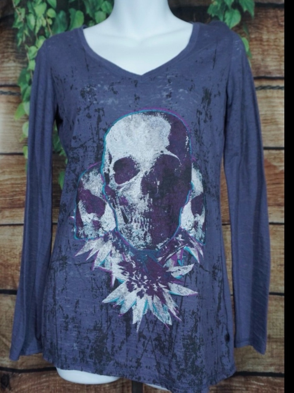 Rock & Republic Purple Skull V-Neck Long Sleeve Tee